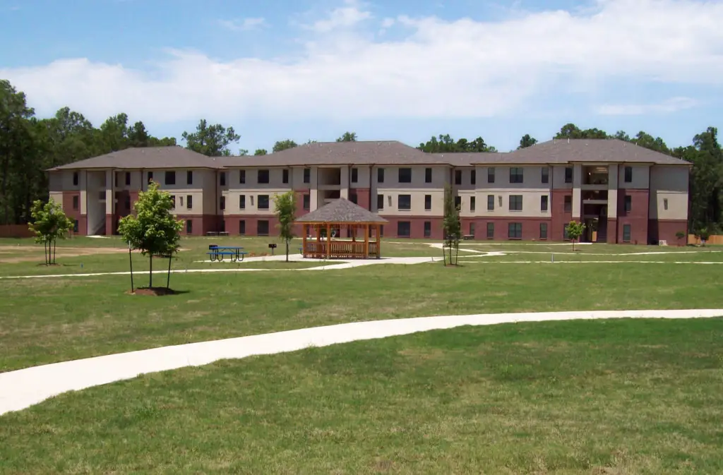 1 bed room apartments